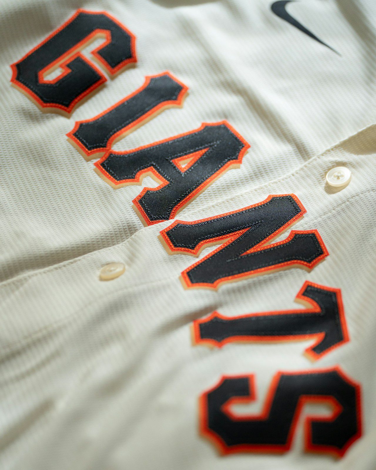 photo 1742272108735 2403a49b8f4a